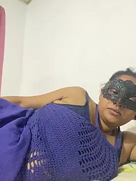 Lisa-40's Live XXX Chat