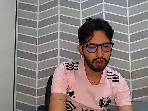 Вебкам-шоу thomass1018