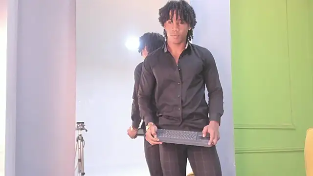 Show de axel_silva4 na webcam