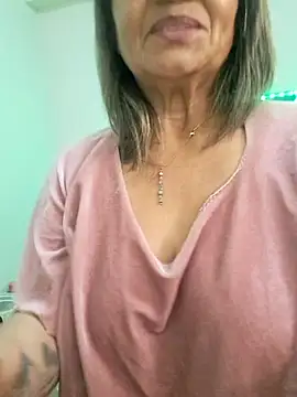 Vickyfox_ Chat XXX in diretta