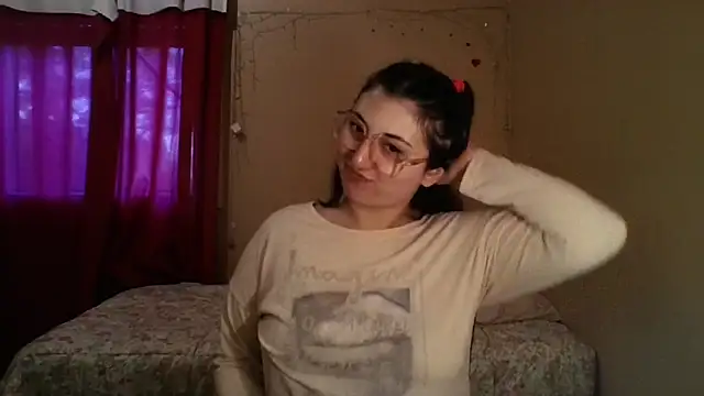 imsohornydacom Adlı Modelin Canlı XXX Sohbeti