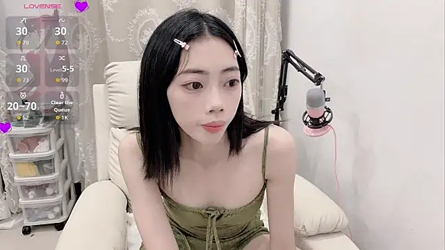 tuantuanle Adlı Modelin Canlı XXX Sohbeti