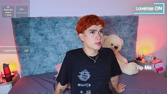 دردشة ryan_onFire الجنسية المباشرة