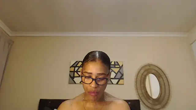 Creamyass22's Webcam Show