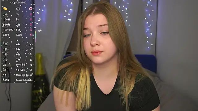 Živý XXX chat CuteSharloti