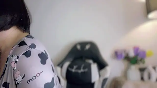 Anna_HollyDoll Adlı Modelin Web Kameras ı Şovu