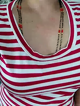 แชท XXX สดของ Hot_Sexy_Niharika