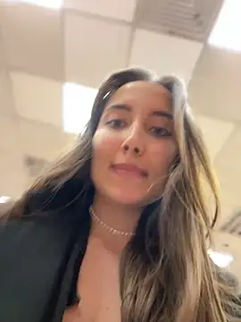 ICrazyOneIRL – Naživo XXX chat