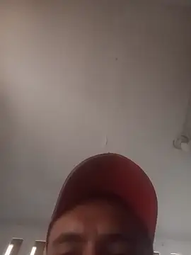 Victor17_30 Show in webcam