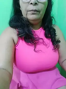 Amarantha25のライブXXXチャット