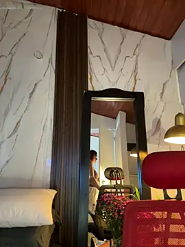 emmily_dのライブXXXチャット