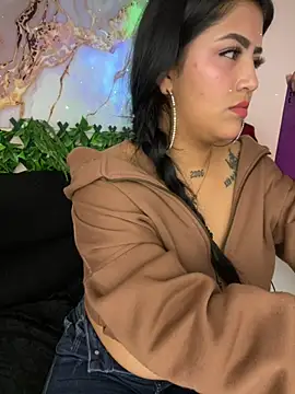 nikol_19x Chat XXX in diretta