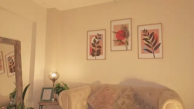 DahianaWalcott: онлайн-секс-чат