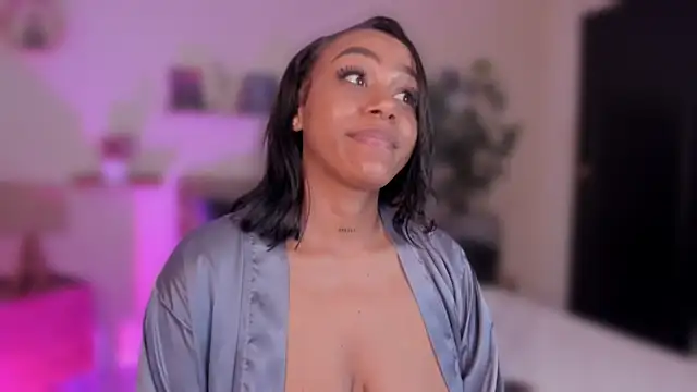 YariRose Webcam show