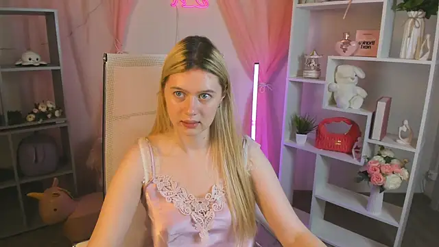 CelestineMauriac Chat XXX in diretta