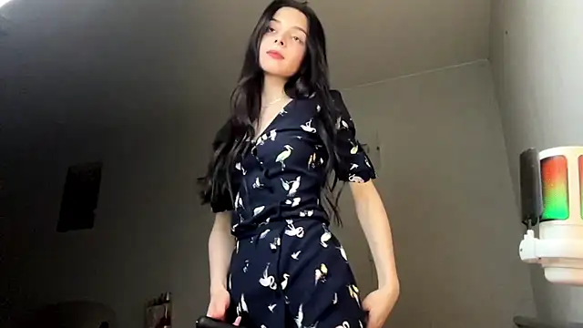 Mikytiki élő XXX-chatje