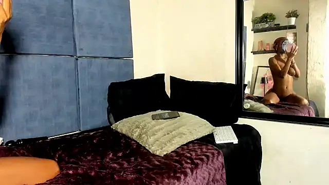 Chatroom XXX en direct de Ebonydollxx