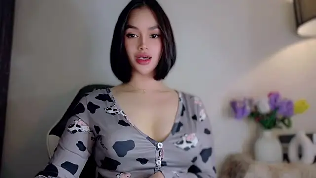 Anna_HollyDollのウェブカメラショー