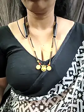 bhuvana_555 Chat XXX live