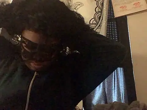 Sexy_ebony_BunNey: διαδικτυακό σόου στην κάμερα