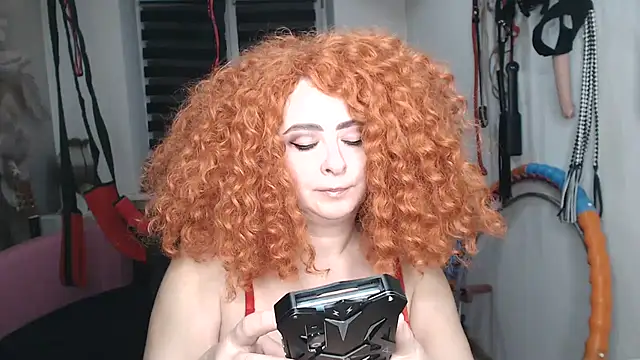 Chat XXX en directo de MISSwithDOLLS