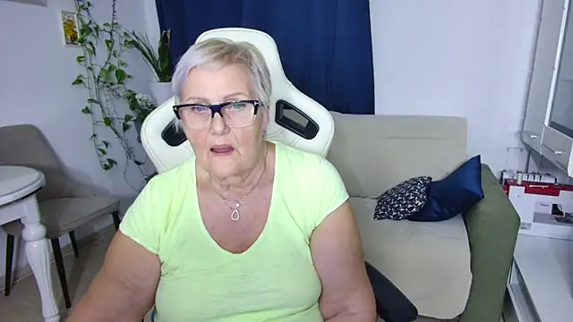 Czat XXX na żywo – Selenna57