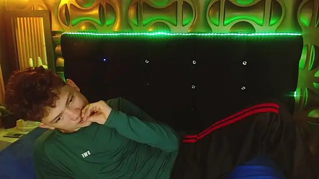 cruz_dante's Live XXX Chat