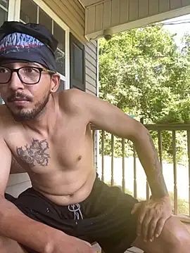 ThrowedWorldWide: онлайн-секс-чат