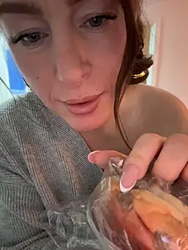 ChristinaSiemone: απευθείας συνομιλία ΧΧΧ