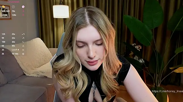 Chat +18 de honey_kors ao vivo