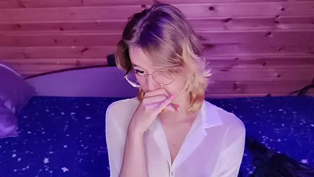 Silva-TailllのライブXXXチャット