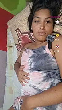 Putaalexa: απευθείας συνομιλία ΧΧΧ