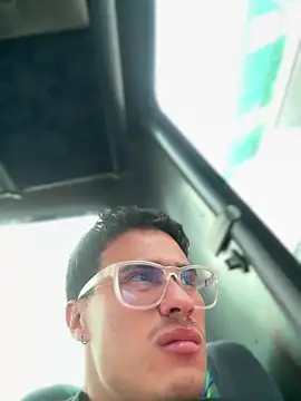 Chat +18 de TavoHot_ ao vivo