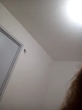 SOLTEIRASIGILO Adlı Modelin Canlı XXX Sohbeti