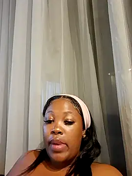 SWEETDOLLY29XX's Live XXX Chat