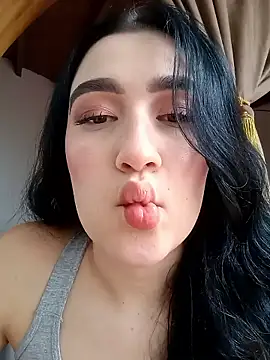 Chat +18 de angeel_fox ao vivo