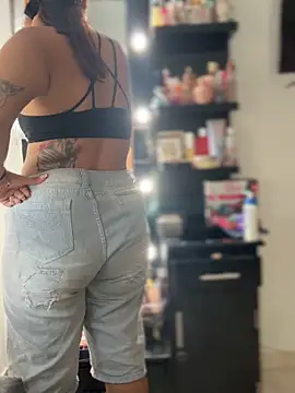 Chat +18 de Kaily_Sweet16 ao vivo