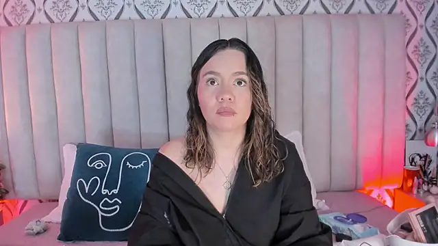 Chat +18 de Sky_Junne ao vivo