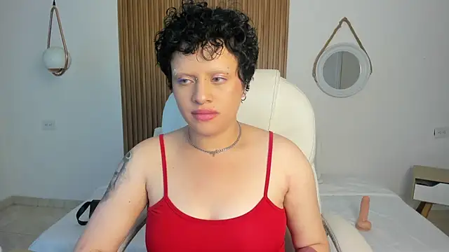 Chat +18 de Alaska_deluxe ao vivo