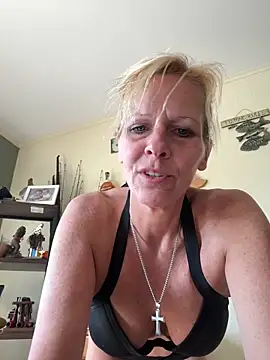 FireAfterDark's Webcam Show