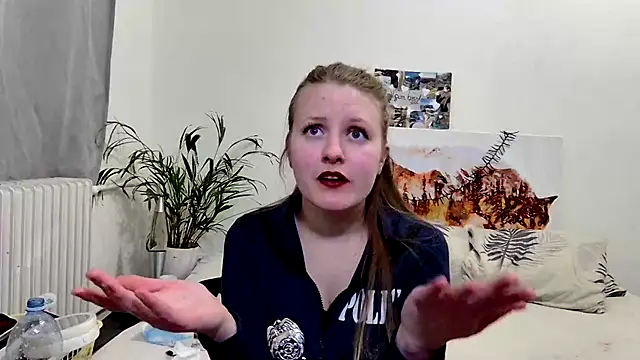 Chatroom XXX en direct de MileyGreyx