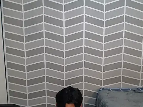 Show de thomass1018 na webcam