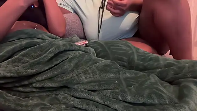 nanaisbackk's Live XXX Chat