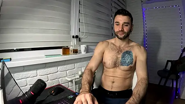 DaddySlavaのライブXXXチャット