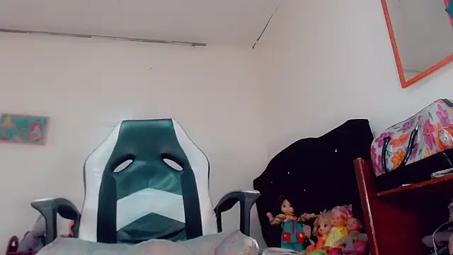 Pertunjukan Kamera Web Oriana_braom