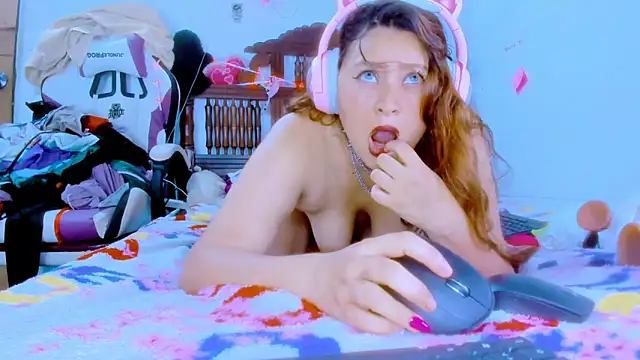 Chat +18 de SofiaOlivares ao vivo