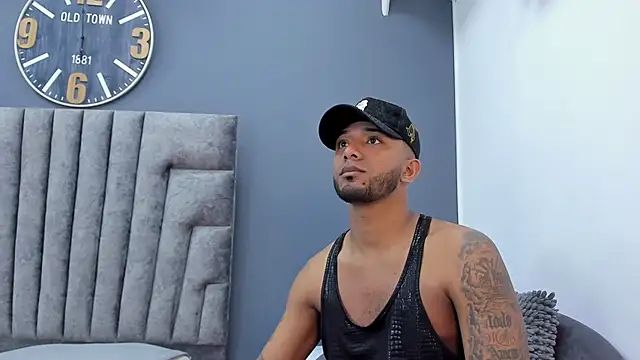 Robin_Rief Adlı Modelin Canlı XXX Sohbeti