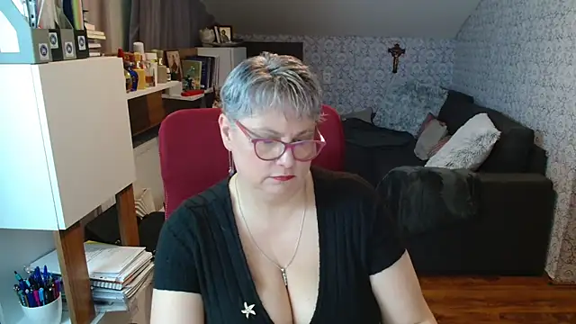 bigtits4you live XXX chat