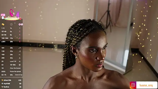 LuanaRisquen Webbikameraesitys