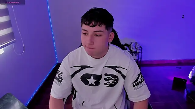 oliver_kyy Live XXX-chat